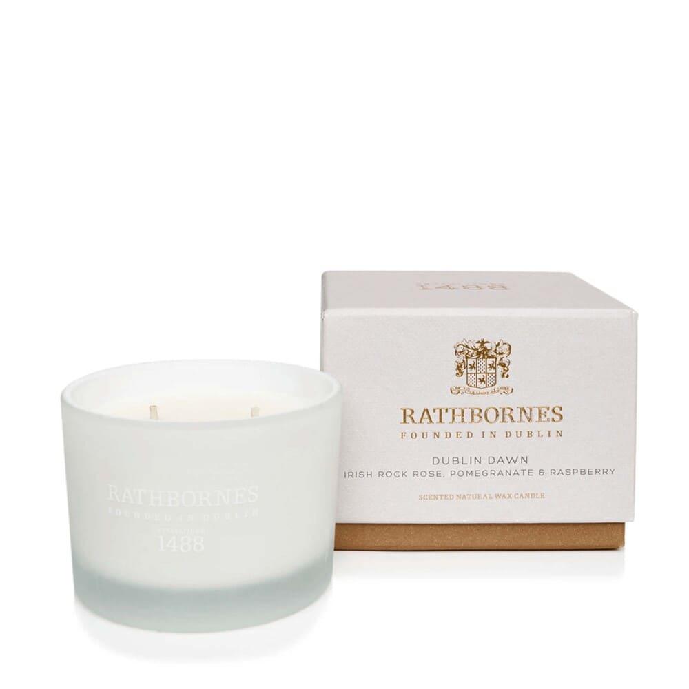 Aromatinė žvakė DUBLIN DAWN 190 g - SILUETI