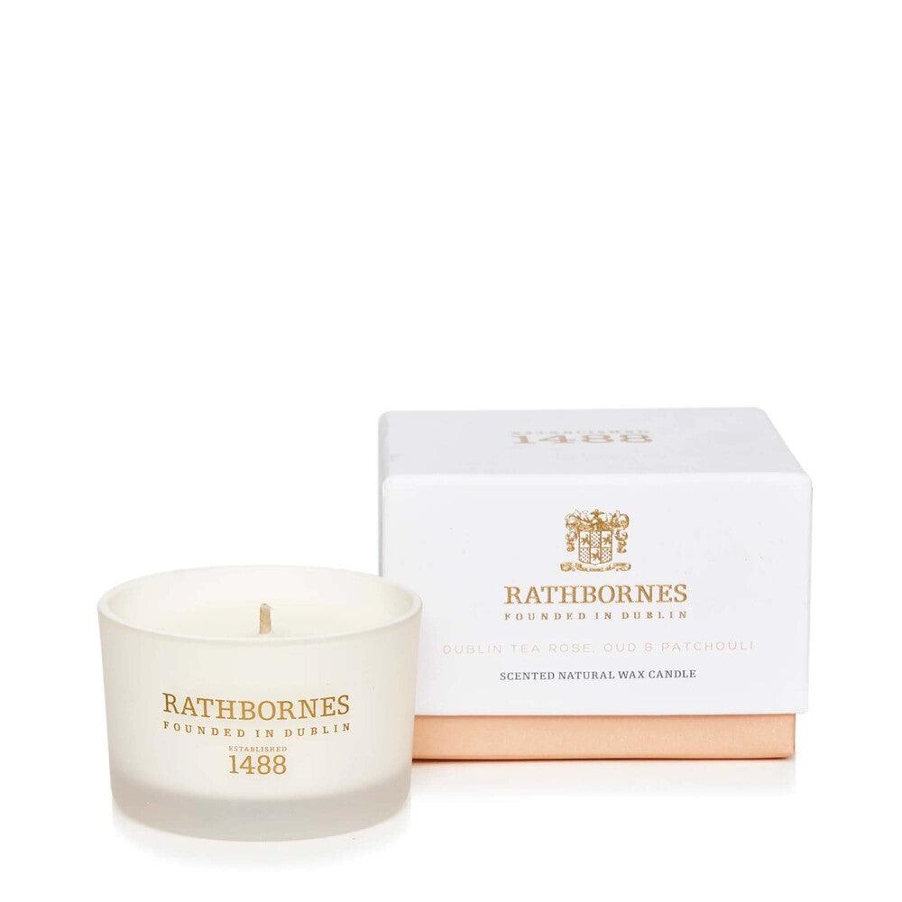 Aromatinė žvakė DUBLIN TEA ROSE, OUD & PATCHOULI 75 g - SILUETI