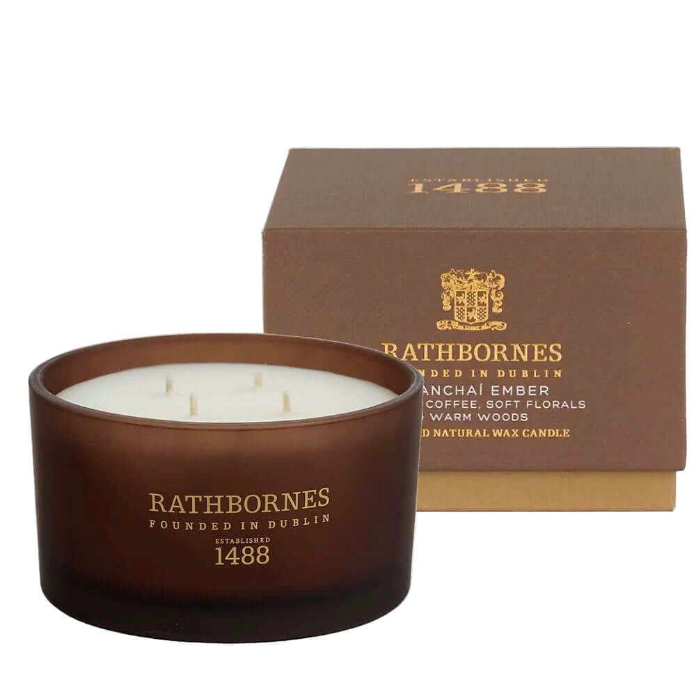 RATHBORNES Aromatinė žvakė 390 g SEANCHAÍ EMBER | Interjero dekoras ir dovanos | SILUETI e-boutique