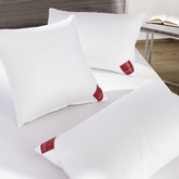 BRINKHAUS Trijų kamerų pagalvė DOWN SURROUND MEDIUM | SILUETI e-boutique