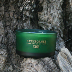 Aromatinė žvakė DUBLIN RETREAT 75 g - SILUETI