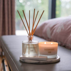 Namų kvapas WHITE PEPPER, HONEYSUCKLE & VETIVER 200 ml - SILUETI