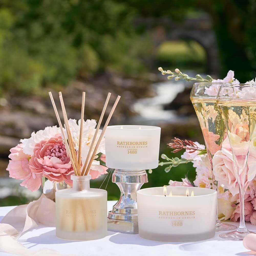 LUXURY DUBLIN TEA ROSE, OUD & PATCHOULI | SILUETI e-boutique