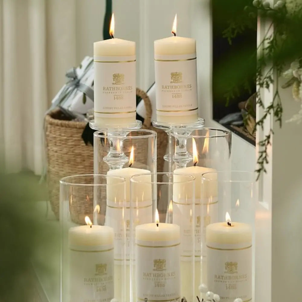 RATHBORNES žvakė LUXURY PILLAR CANDLE H220 mm x D75 mm | Luxurious Fragrances & Gifting | SILUETI e-boutique
