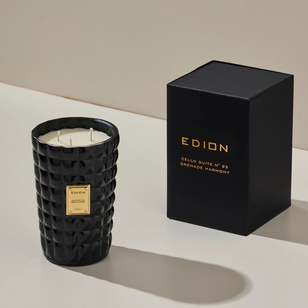 Aromatinė žvakė N. 25 GRENADE HARMONY 300 g | Interjero dekoras ir dovanos - SILUETI e - boutique