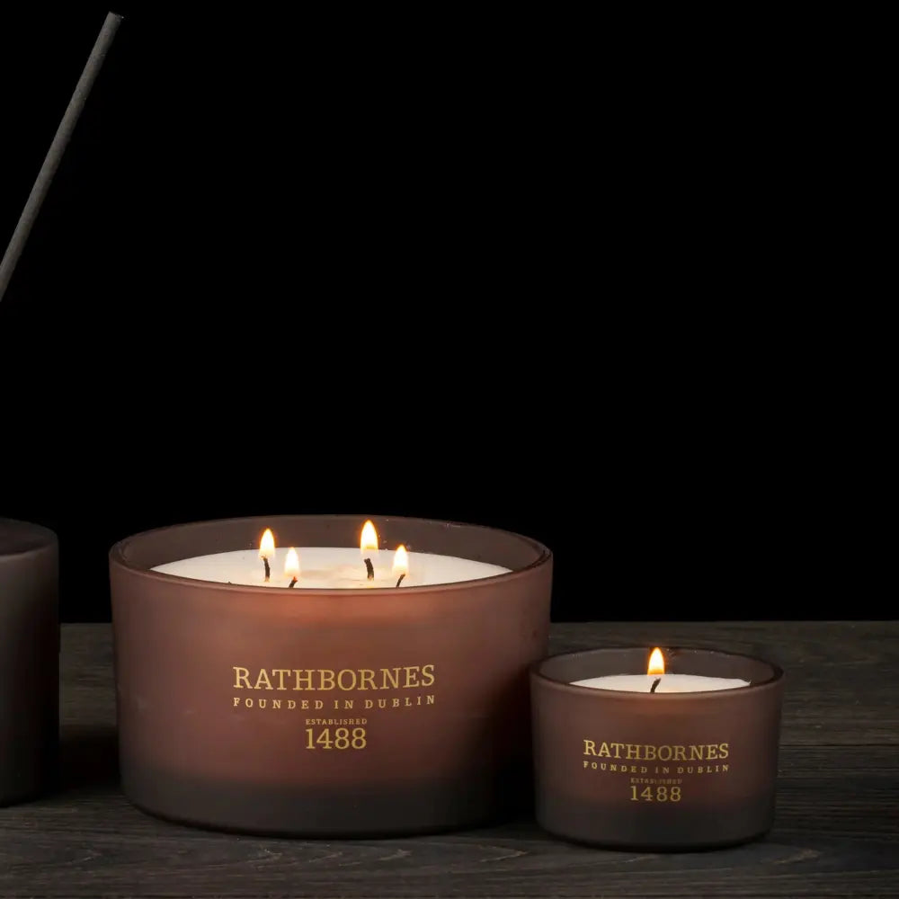 Aromatinė žvakė SEANCHAÍ EMBER | Interjero dekoras ir dovanos | SILUETI e-boutique